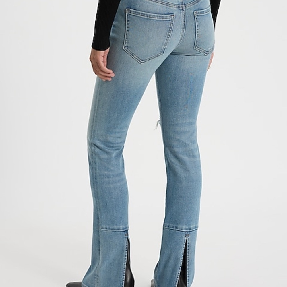 Express Light Blue Skyscraper Jeans 6R NWT